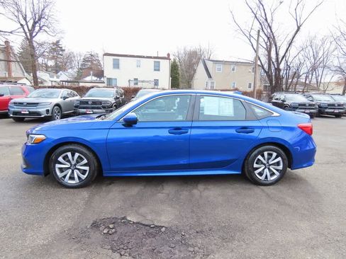 Certified 2023 Honda Civic LX image 3