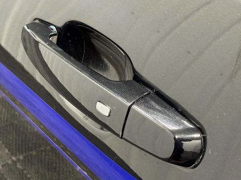 Used 2016 Chevrolet Camaro SS image 8