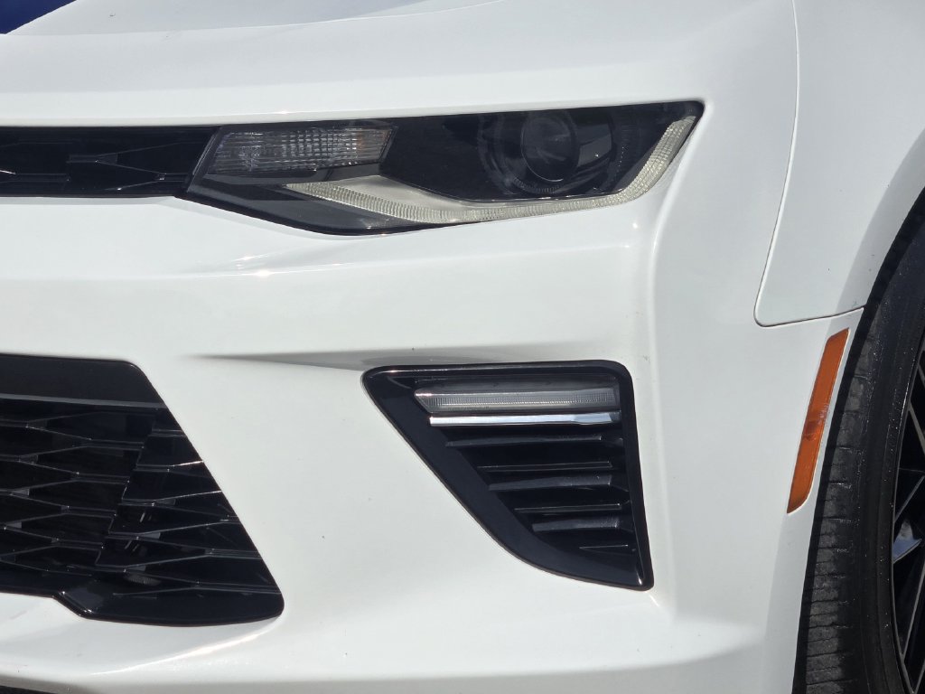 Used 2016 Chevrolet Camaro SS RWD image 9