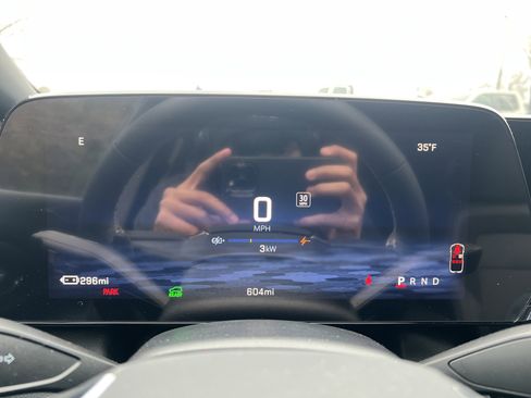 New 2026 Chevrolet Equinox EV LT AWD/4WD image 22