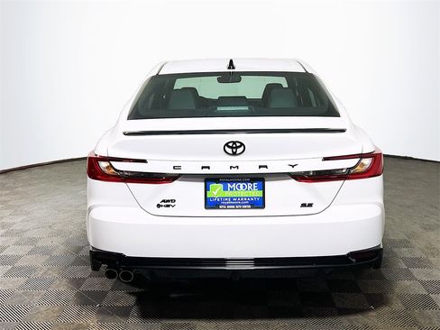 New 2026 Toyota Camry Hybrid image 7