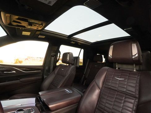 Used 2023 Cadillac Escalade V AWD/4WD image 23