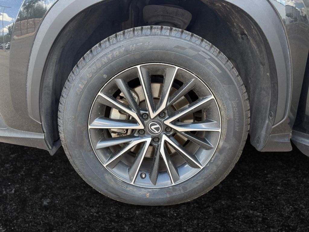 Used 2022 Lexus NX 350 AWD image 17