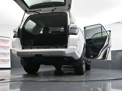 Used 2022 Toyota 4Runner TRD Off-Road Premium image 51