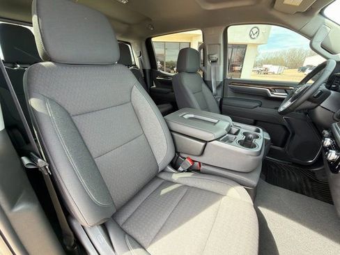 New 2026 GMC Sierra 1500 SLE w/ Preferred Package image 31