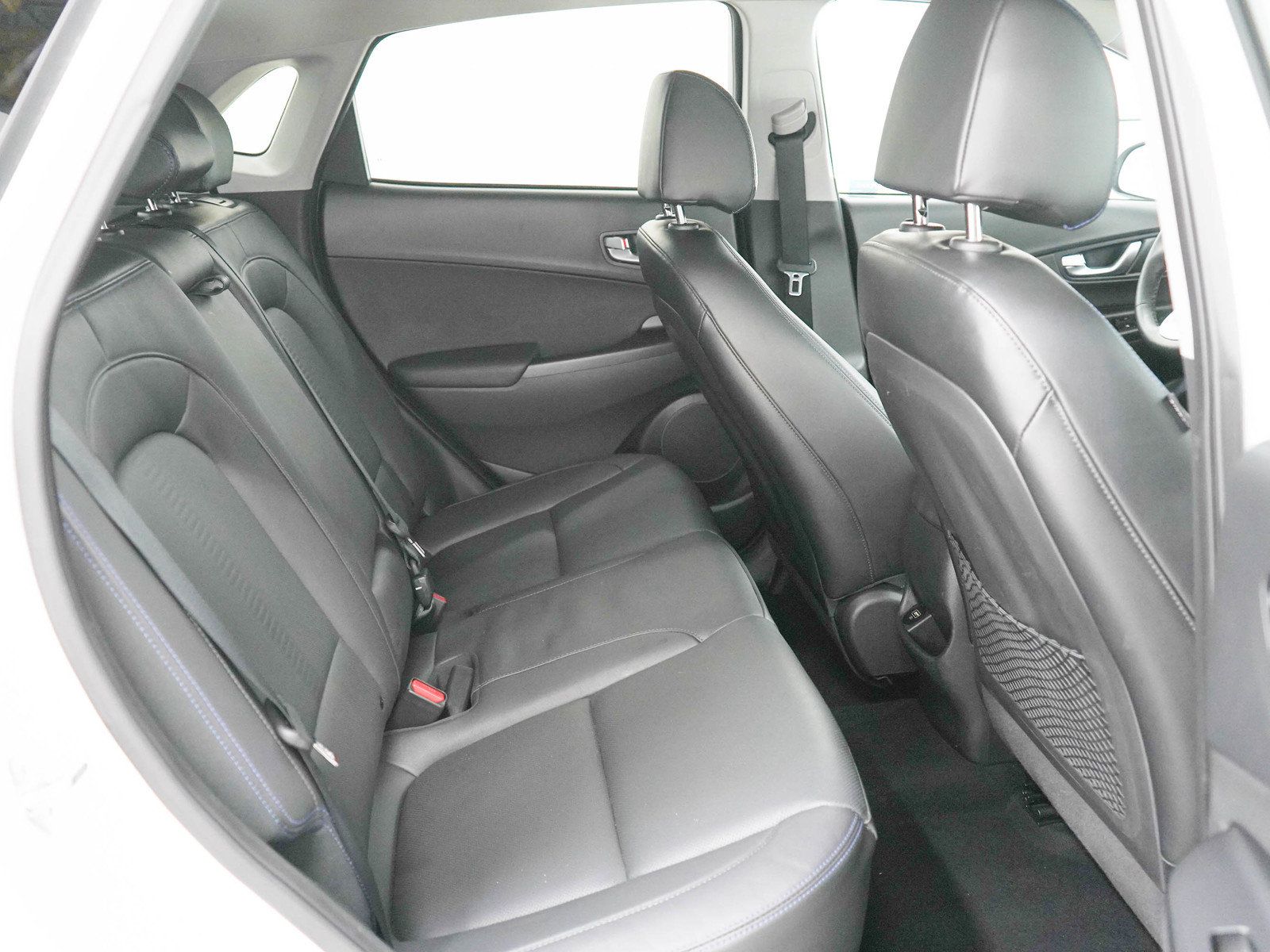 Certified 2023 Hyundai Kona Limited w/ Cargo Package FWD image 12