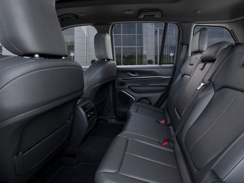 New 2026 Jeep Grand Cherokee Limited w/ Limited Altitude Package image 23