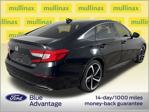 Used 2018 Honda Accord Sport image 4