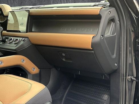 Used 2025 Land Rover Defender 110 V8 image 26