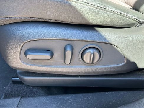 Used 2023 Buick Encore GX Select image 16