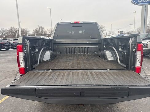 Used 2019 Ford F250 Lariat w/ Lariat Ultimate Package image 11