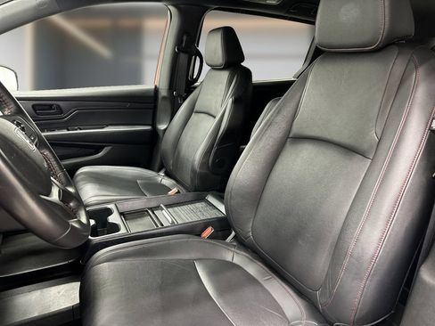 Used 2024 Honda Odyssey Sport image 8