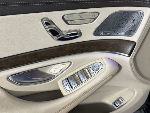 Used 2017 Mercedes-Benz S 550 4MATIC Sedan image 13