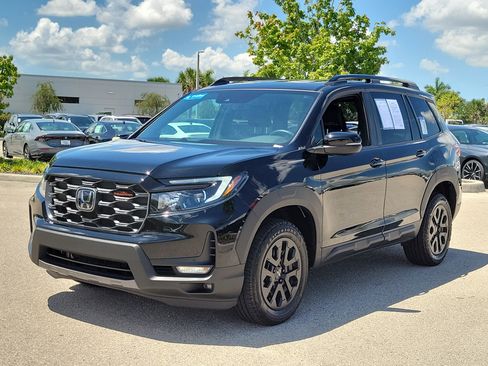 Certified 2023 Honda Passport TrailSport image 3