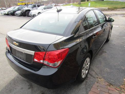 Used 2016 Chevrolet Cruze LS image 8