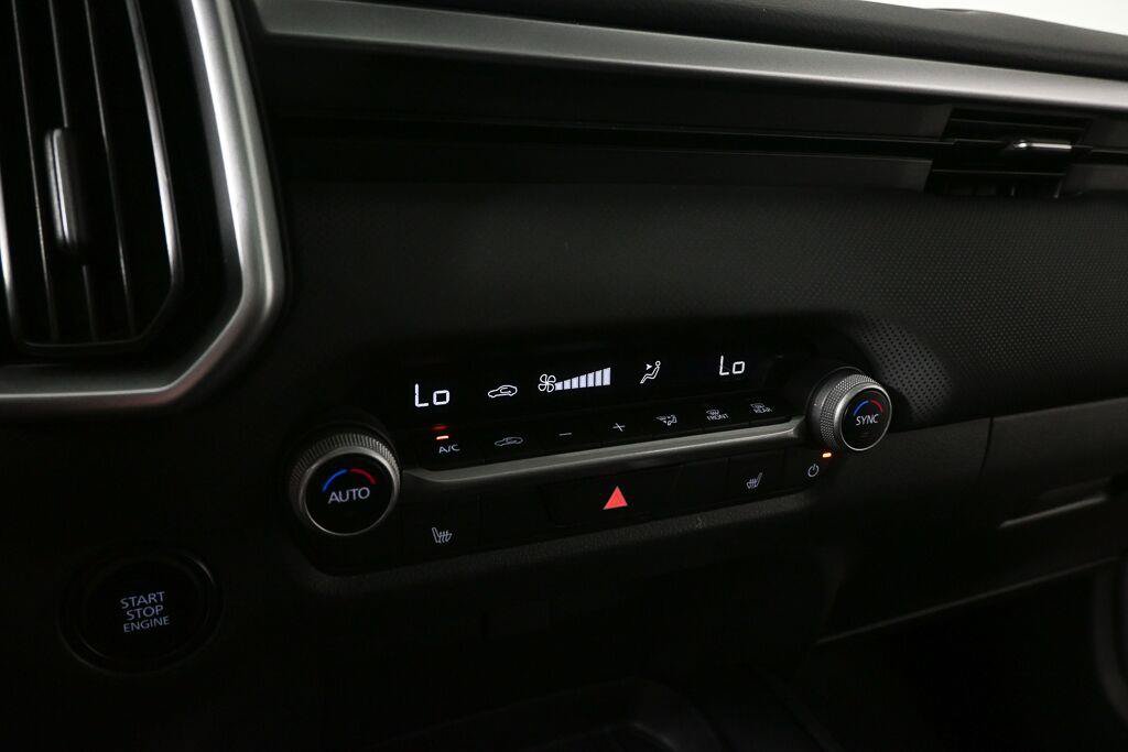 Used 2025 MAZDA CX-50 AWD 2.5 S w/ Premium Package image 9