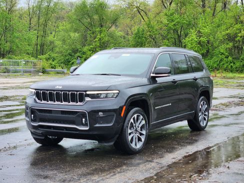 New 2025 Jeep Grand Cherokee L Overland AWD/4WD image 12