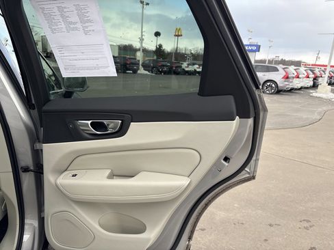 Certified 2023 Volvo XC60 B5 Core image 36