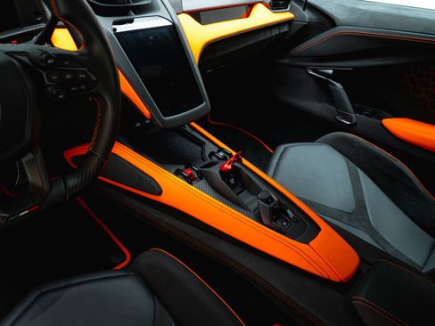 Used 2024 Lamborghini Revuelto AWD/4WD image 43