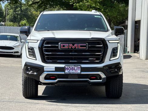 New 2026 GMC Yukon AT4 Ultimate AWD/4WD image 8