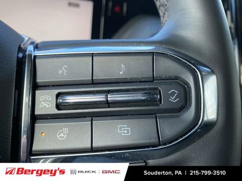 Certified 2025 GMC Yukon XL Denali image 41