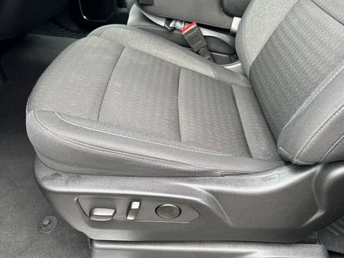 Used 2025 Chevrolet Silverado 1500 LT AWD/4WD image 14
