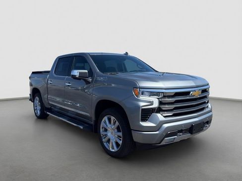 Used 2026 Chevrolet Silverado 1500 High Country w/ High Country Premium Package AWD/4WD image 8