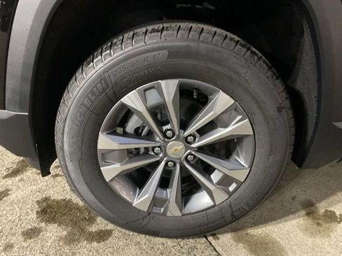 New 2026 Chevrolet Equinox LT AWD/4WD image 11