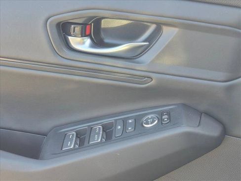 Used 2025 Honda Accord SE image 11