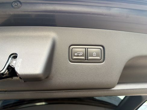 Used 2026 Hyundai Palisade SEL FWD image 33