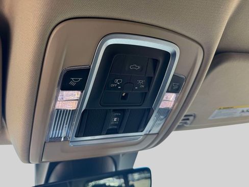 Used 2021 RAM 1500 Laramie AWD/4WD image 28