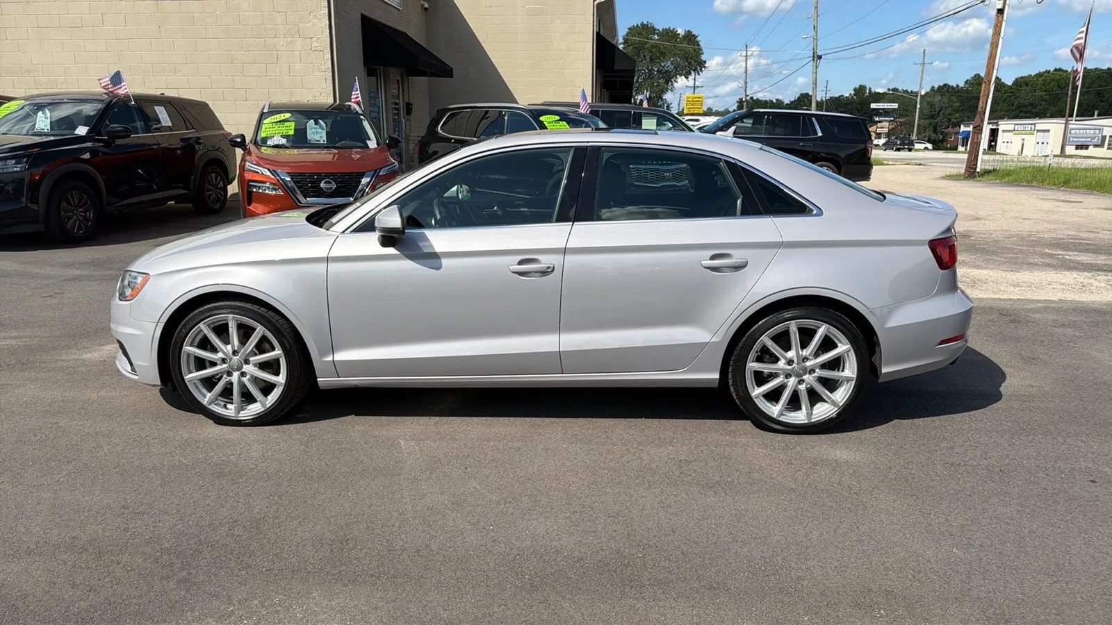 Used 2015 Audi A3 1.8T Premium w/ Audi MMI Navigation Plus FWD image 2