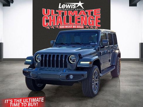 Used 2022 Jeep Wrangler Unlimited Sahara image 1