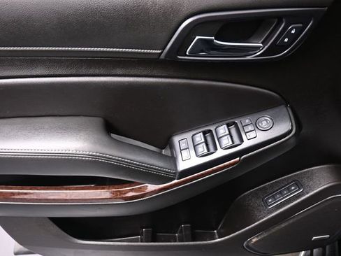 Used 2019 GMC Yukon XL SLT image 13