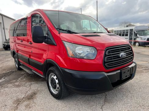 Used 2015 Ford Transit 150 XL image 9