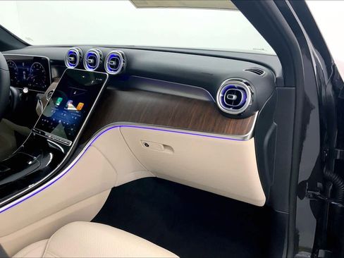 New 2026 Mercedes-Benz GLC 300 image 28