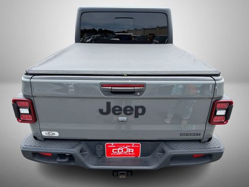 Used 2021 Jeep Gladiator Sport AWD/4WD image 9