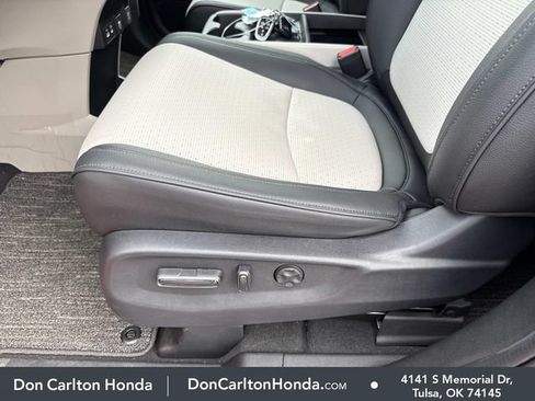 Used 2026 Honda Odyssey Elite image 14