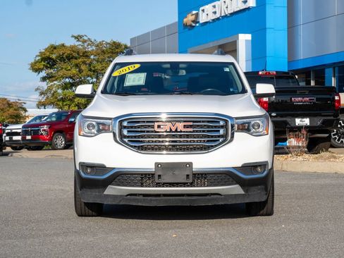 Used 2019 GMC Acadia SLT FWD image 2