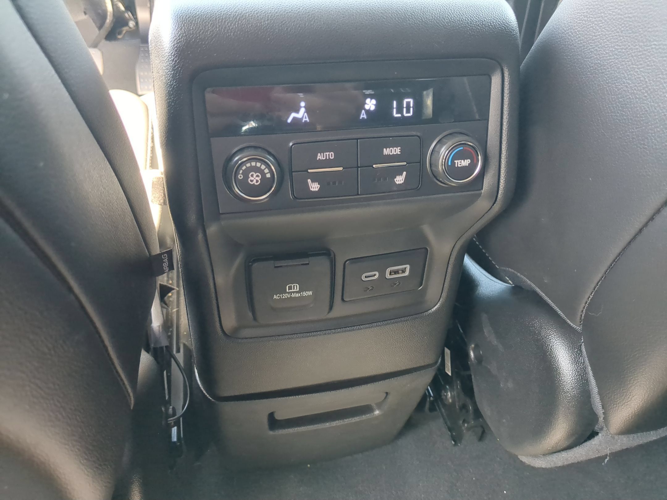 Certified 2023 GMC Acadia SLT w/ Preferred Package FWD image 19