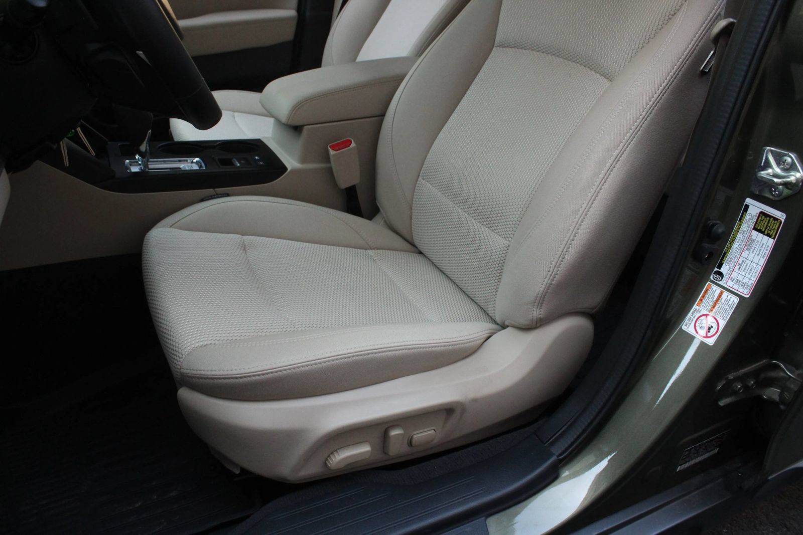 Used 2019 Subaru Outback 2.5i Premium AWD/4WD image 17