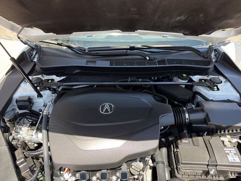 Certified 2019 Acura TLX V6 w/ Technology & A-SPEC Pkg AWD/4WD image 18