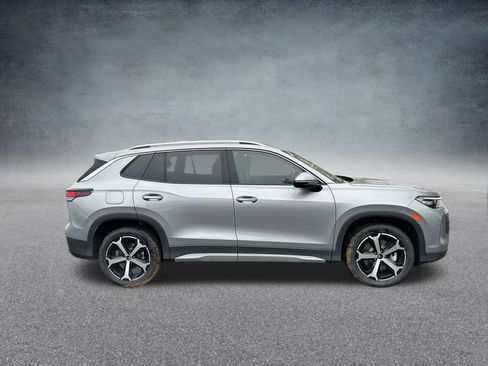 New 2025 Volkswagen Tiguan SE image 32