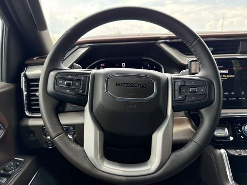 Used 2024 GMC Sierra 1500 Denali AWD/4WD image 23