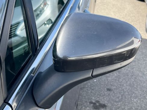 Used 2019 Ford Fusion SE image 21