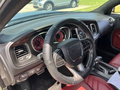 Used 2022 Dodge Charger SRT Hellcat w/ Harman/Kardon Audio Group RWD image 5