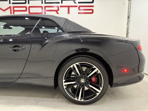 Used 2020 Bentley Continental GT image 19