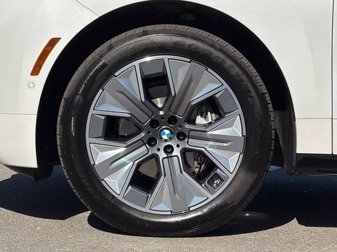 Used 2026 BMW iX xDrive45 image 37