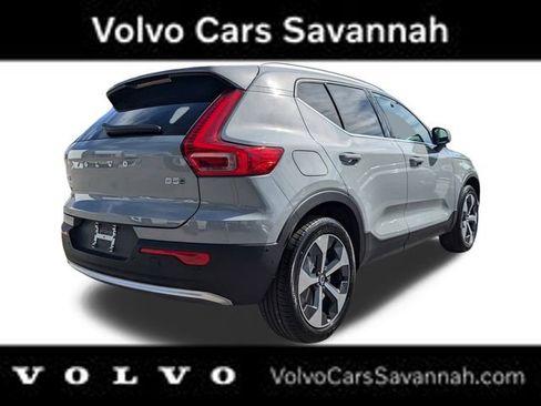 Certified 2025 Volvo XC40 B5 Plus w/ Protection Package Premier image 5