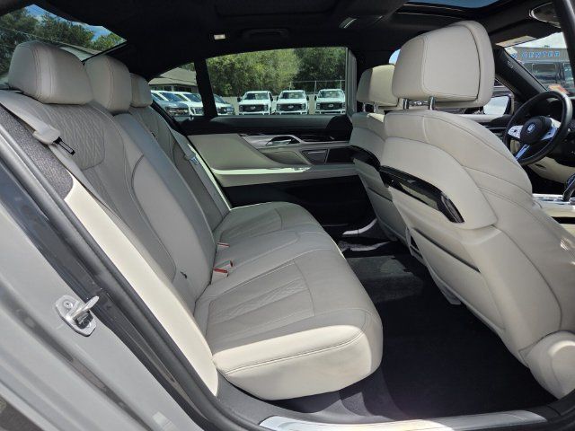 Used 2022 BMW 745e xDrive w/ M Sport Package AWD/4WD image 18